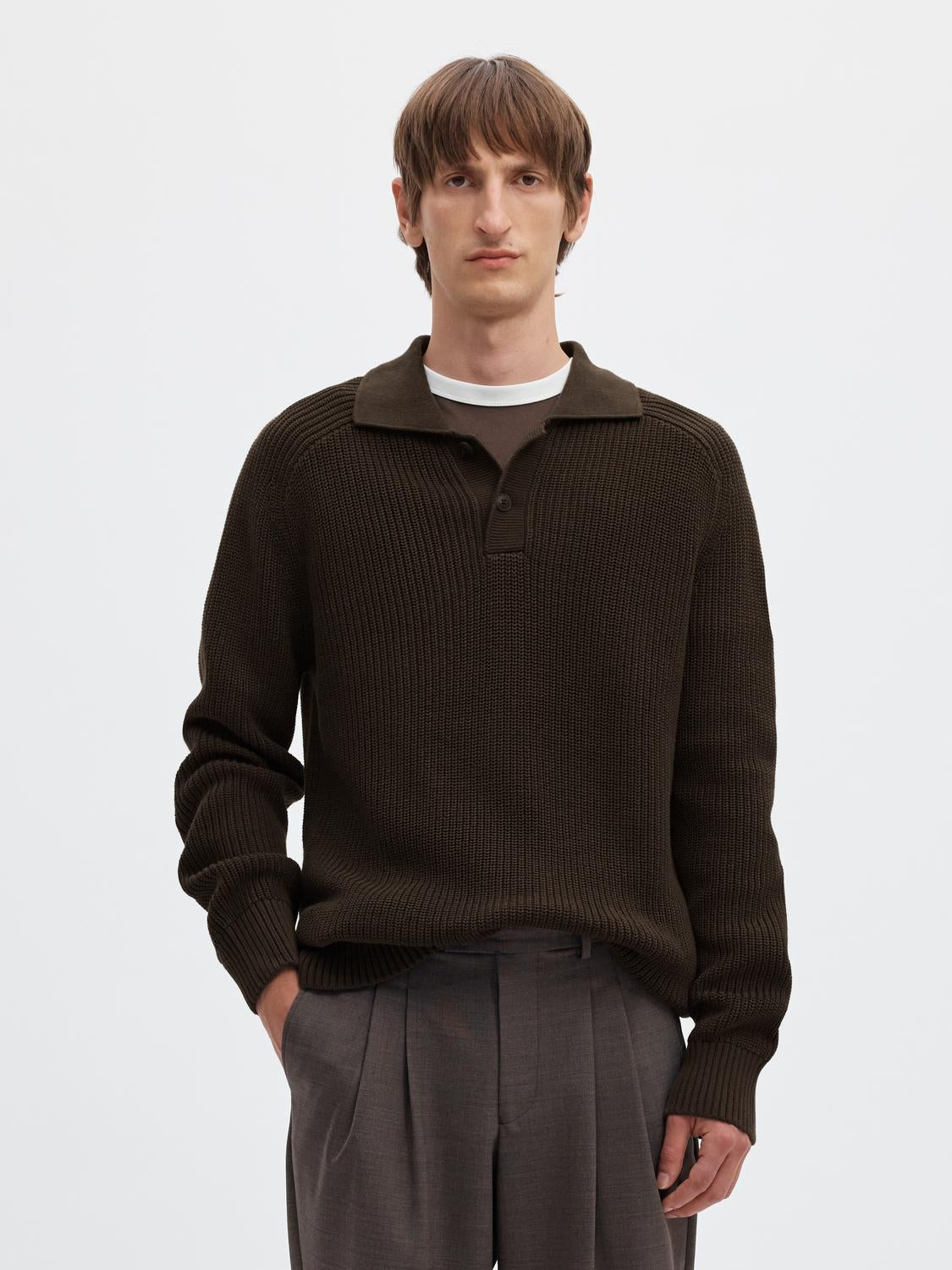 model_shot-front